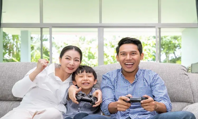 Comparable parallel corpora in Gaming domain in Bahasa